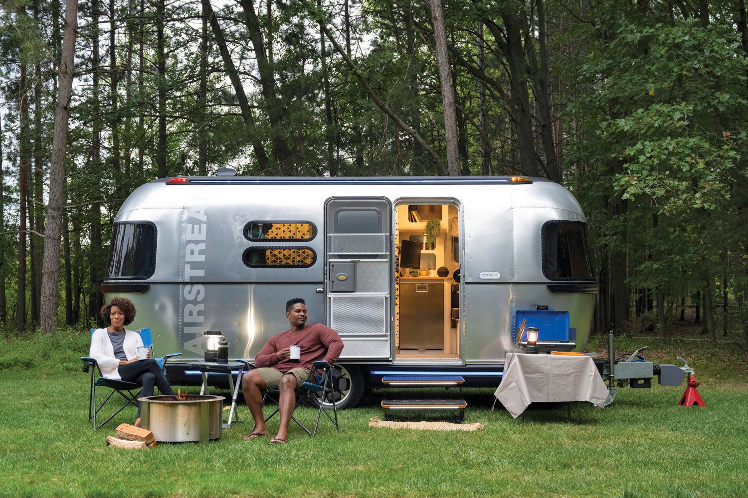 The solar panels on the rooftop will also charge the high-voltage batteries while camping or on the road to operate everything from the air-conditioning to the all-electric appliances and drive-assist motors in the wheels.